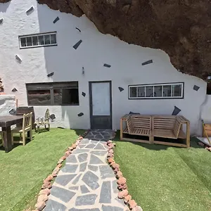 https://luxury-casa-rural-villa-karlawith-jacuzzi-and-swimming-pool.tenerifehoteles.net