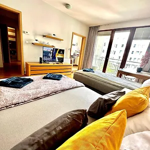  Apartamento With Balcony Hungría